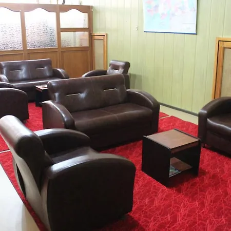 Oezsefa Albergue *