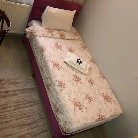 Oezsefa * Istanbul